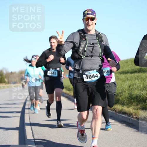 06.04.2025 - 44. Internationalen Wilhelmsburger Insellauf Jannik Wohlers http://msf.ph/oto/7609989 06.04.2025 09:24:26 Laufen 3443, 4044, 885, 5076 meine-sportfotos.de