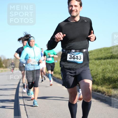 06.04.2025 - 44. Internationalen Wilhelmsburger Insellauf Jannik Wohlers http://msf.ph/oto/7610027 06.04.2025 09:24:27 Laufen 3721, 23130, 3443 meine-sportfotos.de