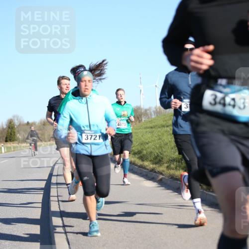 06.04.2025 - 44. Internationalen Wilhelmsburger Insellauf Jannik Wohlers http://msf.ph/oto/7610037 06.04.2025 09:24:28 Laufen 3721, 4073, 31, 3443 meine-sportfotos.de