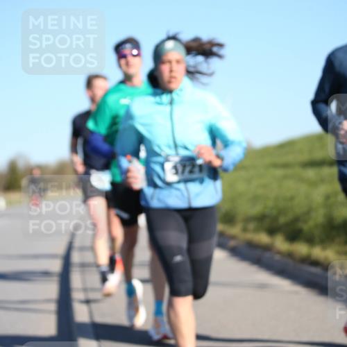 06.04.2025 - 44. Internationalen Wilhelmsburger Insellauf Jannik Wohlers http://msf.ph/oto/7610053 06.04.2025 09:24:28 Laufen 3117 meine-sportfotos.de