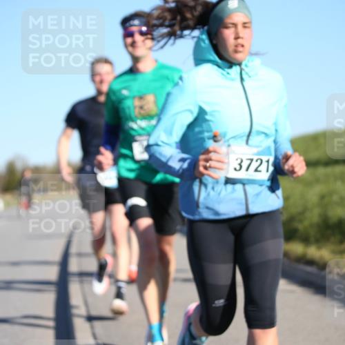 06.04.2025 - 44. Internationalen Wilhelmsburger Insellauf Jannik Wohlers http://msf.ph/oto/7610062 06.04.2025 09:24:29 Laufen 3721 meine-sportfotos.de