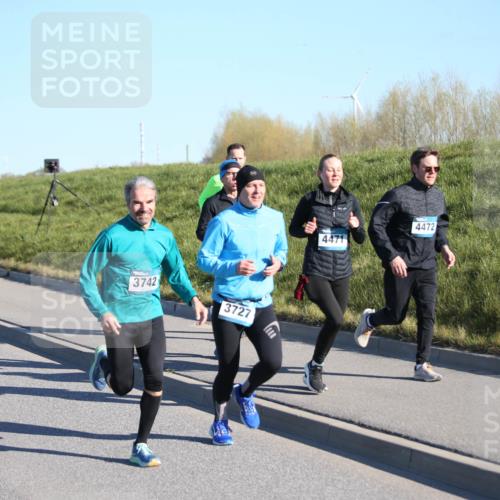 06.04.2025 - 44. Internationalen Wilhelmsburger Insellauf Jannik Wohlers http://msf.ph/oto/7610116 06.04.2025 09:25:25 Laufen 3742, 3727, 4471, 4472 meine-sportfotos.de
