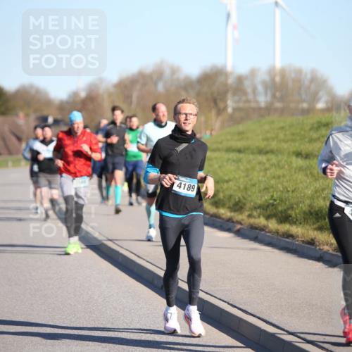 06.04.2025 - 44. Internationalen Wilhelmsburger Insellauf Jannik Wohlers http://msf.ph/oto/7610152 06.04.2025 09:25:29 Laufen 4189, 1548, 4602 meine-sportfotos.de