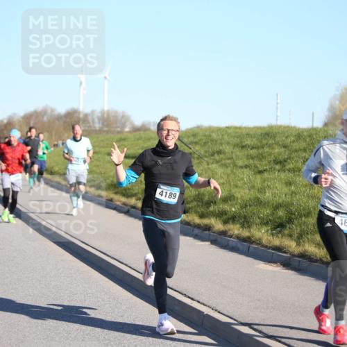 06.04.2025 - 44. Internationalen Wilhelmsburger Insellauf Jannik Wohlers http://msf.ph/oto/7610183 06.04.2025 09:25:32 Laufen 4189, 4602 meine-sportfotos.de