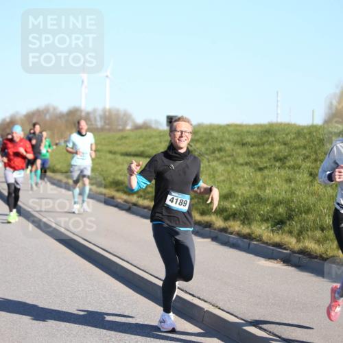 06.04.2025 - 44. Internationalen Wilhelmsburger Insellauf Jannik Wohlers http://msf.ph/oto/7610185 06.04.2025 09:25:32 Laufen 4602, 4189 meine-sportfotos.de