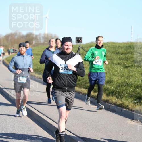 06.04.2025 - 44. Internationalen Wilhelmsburger Insellauf Jannik Wohlers http://msf.ph/oto/7610256 06.04.2025 09:25:38 Laufen 4271, 374, 3267 meine-sportfotos.de