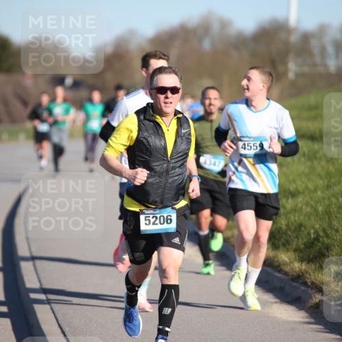 06.04.2025 - 44. Internationalen Wilhelmsburger Insellauf Jannik Wohlers http://msf.ph/oto/7610374 06.04.2025 09:25:52 Laufen 2023, 5206, 4347, 4559 meine-sportfotos.de