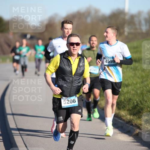06.04.2025 - 44. Internationalen Wilhelmsburger Insellauf Jannik Wohlers http://msf.ph/oto/7610376 06.04.2025 09:25:52 Laufen 2023, 5206, 4347, 4559 meine-sportfotos.de