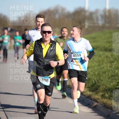 06.04.2025 - 44. Internationalen Wilhelmsburger Insellauf Jannik Wohlers http://msf.ph/oto/7610382 06.04.2025 09:25:53 Laufen 5206, 2023, 4559 meine-sportfotos.de
