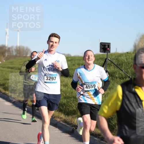06.04.2025 - 44. Internationalen Wilhelmsburger Insellauf Jannik Wohlers http://msf.ph/oto/7610405 06.04.2025 09:25:56 Laufen 4347, 3297, 4559 meine-sportfotos.de