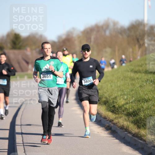 06.04.2025 - 44. Internationalen Wilhelmsburger Insellauf Jannik Wohlers http://msf.ph/oto/7610446 06.04.2025 09:26:00 Laufen 3360, 3651, 3400 meine-sportfotos.de