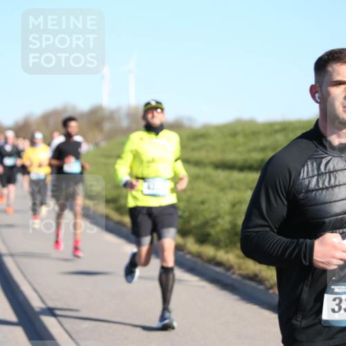 06.04.2025 - 44. Internationalen Wilhelmsburger Insellauf Jannik Wohlers http://msf.ph/oto/7610546 06.04.2025 09:26:09 Laufen 3350 meine-sportfotos.de