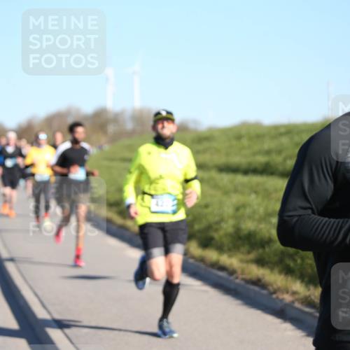 06.04.2025 - 44. Internationalen Wilhelmsburger Insellauf Jannik Wohlers http://msf.ph/oto/7610548 06.04.2025 09:26:09 Laufen 3350 meine-sportfotos.de