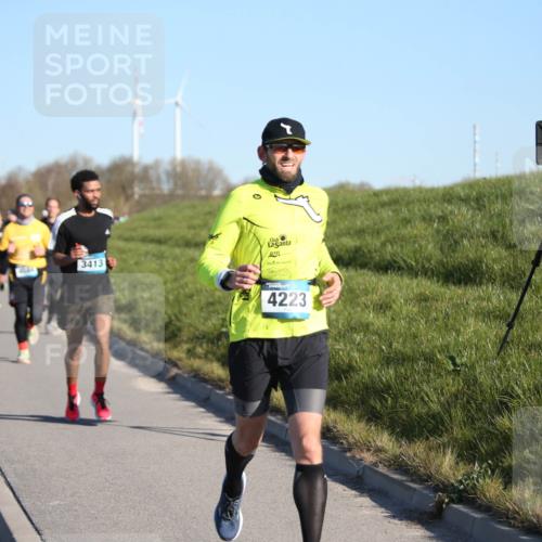 06.04.2025 - 44. Internationalen Wilhelmsburger Insellauf Jannik Wohlers http://msf.ph/oto/7610558 06.04.2025 09:26:10 Laufen 4684, 3413, 4223 meine-sportfotos.de