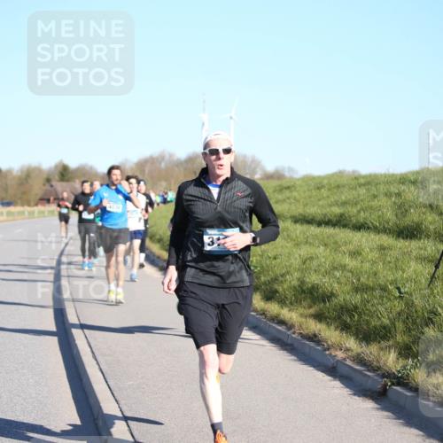 06.04.2025 - 44. Internationalen Wilhelmsburger Insellauf Jannik Wohlers http://msf.ph/oto/7610657 06.04.2025 09:26:16 Laufen 4030, 3 meine-sportfotos.de