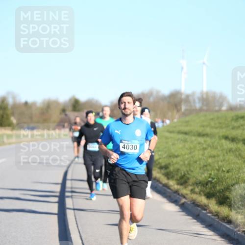 06.04.2025 - 44. Internationalen Wilhelmsburger Insellauf Jannik Wohlers http://msf.ph/oto/7610673 06.04.2025 09:26:18 Laufen 4030 meine-sportfotos.de