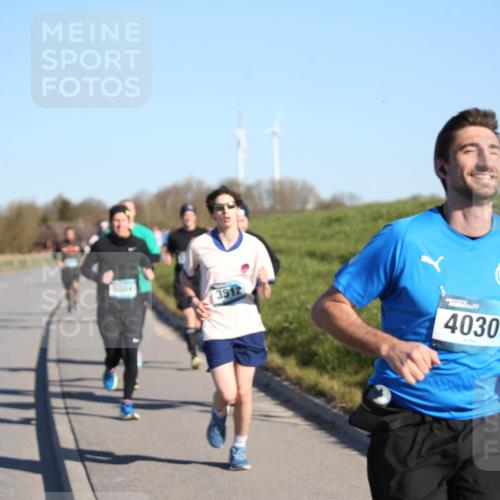 06.04.2025 - 44. Internationalen Wilhelmsburger Insellauf Jannik Wohlers http://msf.ph/oto/7610693 06.04.2025 09:26:19 Laufen 5084, 3512, 4030 meine-sportfotos.de
