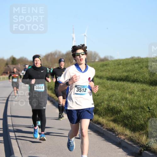 06.04.2025 - 44. Internationalen Wilhelmsburger Insellauf Jannik Wohlers http://msf.ph/oto/7610704 06.04.2025 09:26:20 Laufen 5084, 3512 meine-sportfotos.de