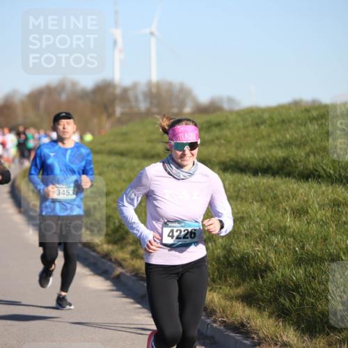 06.04.2025 - 44. Internationalen Wilhelmsburger Insellauf Jannik Wohlers http://msf.ph/oto/7610757 06.04.2025 09:26:25 Laufen 4400, 3453, 4226 meine-sportfotos.de