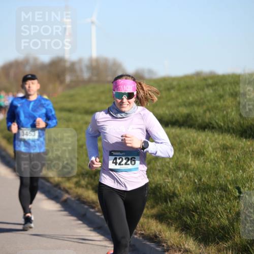 06.04.2025 - 44. Internationalen Wilhelmsburger Insellauf Jannik Wohlers http://msf.ph/oto/7610761 06.04.2025 09:26:25 Laufen 4400, 3453, 4226 meine-sportfotos.de