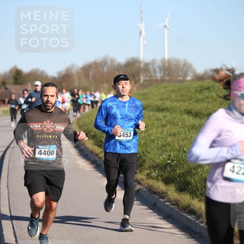 06.04.2025 - 44. Internationalen Wilhelmsburger Insellauf Jannik Wohlers http://msf.ph/oto/7610764 06.04.2025 09:26:25 Laufen 4400, 3453, 4226 meine-sportfotos.de