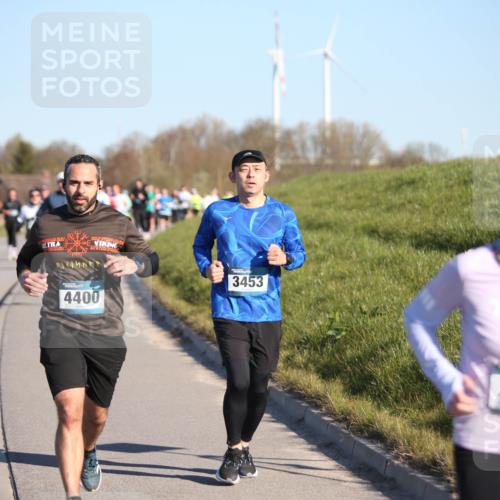 06.04.2025 - 44. Internationalen Wilhelmsburger Insellauf Jannik Wohlers http://msf.ph/oto/7610769 06.04.2025 09:26:25 Laufen 4400, 3453, 4226 meine-sportfotos.de
