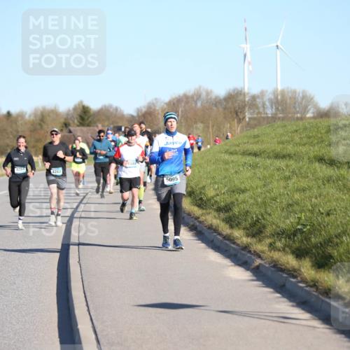 06.04.2025 - 44. Internationalen Wilhelmsburger Insellauf Jannik Wohlers http://msf.ph/oto/7610866 06.04.2025 09:26:34 Laufen 4284, 4283, 4449, 5095 meine-sportfotos.de