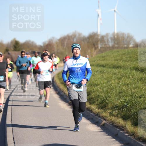 06.04.2025 - 44. Internationalen Wilhelmsburger Insellauf Jannik Wohlers http://msf.ph/oto/7610884 06.04.2025 09:26:36 Laufen 3284, 4449, 4283, 3095 meine-sportfotos.de