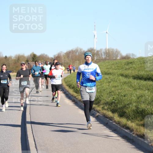 06.04.2025 - 44. Internationalen Wilhelmsburger Insellauf Jannik Wohlers http://msf.ph/oto/7610890 06.04.2025 09:26:36 Laufen 4284, 4283, 449, 5095 meine-sportfotos.de