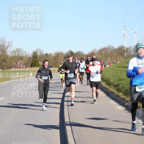06.04.2025 - 44. Internationalen Wilhelmsburger Insellauf Jannik Wohlers http://msf.ph/oto/7610903 06.04.2025 09:26:37 Laufen 4284, 4283, 4449, 5095 meine-sportfotos.de