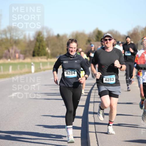 06.04.2025 - 44. Internationalen Wilhelmsburger Insellauf Jannik Wohlers http://msf.ph/oto/7610918 06.04.2025 09:26:38 Laufen 4284, 4283, 4449 meine-sportfotos.de