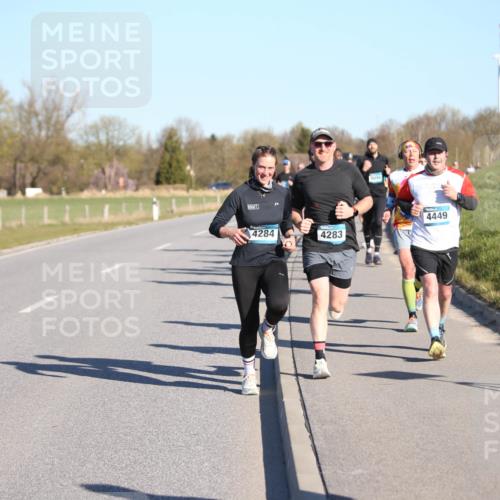 06.04.2025 - 44. Internationalen Wilhelmsburger Insellauf Jannik Wohlers http://msf.ph/oto/7610921 06.04.2025 09:26:39 Laufen 4284, 4283, 5098, 4449 meine-sportfotos.de