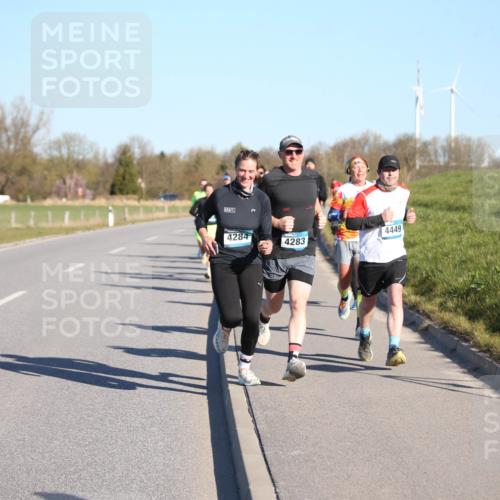 06.04.2025 - 44. Internationalen Wilhelmsburger Insellauf Jannik Wohlers http://msf.ph/oto/7610932 06.04.2025 09:26:39 Laufen 4284, 4449, 4283 meine-sportfotos.de