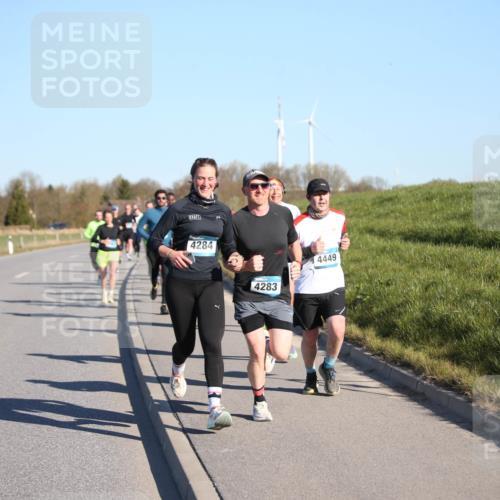 06.04.2025 - 44. Internationalen Wilhelmsburger Insellauf Jannik Wohlers http://msf.ph/oto/7610944 06.04.2025 09:26:40 Laufen 4284, 4283, 4449 meine-sportfotos.de