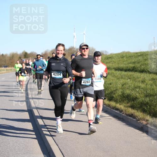 06.04.2025 - 44. Internationalen Wilhelmsburger Insellauf Jannik Wohlers http://msf.ph/oto/7610957 06.04.2025 09:26:40 Laufen 4284, 4449, 4283 meine-sportfotos.de