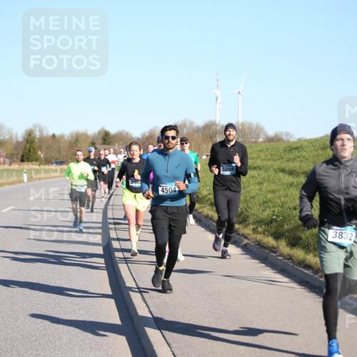 06.04.2025 - 44. Internationalen Wilhelmsburger Insellauf Jannik Wohlers http://msf.ph/oto/7611010 06.04.2025 09:26:43 Laufen 396, 4504, 5098, 3832 meine-sportfotos.de
