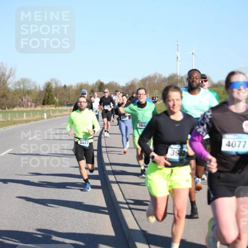06.04.2025 - 44. Internationalen Wilhelmsburger Insellauf Jannik Wohlers http://msf.ph/oto/7611042 06.04.2025 09:26:45 Laufen 3447, 4216, 4497, 3840, 3962, 4077 meine-sportfotos.de