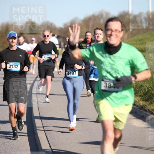 06.04.2025 - 44. Internationalen Wilhelmsburger Insellauf Jannik Wohlers http://msf.ph/oto/7611049 06.04.2025 09:26:47 Laufen 17, 3132, 421, 4497, 50, 384 meine-sportfotos.de