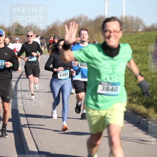 06.04.2025 - 44. Internationalen Wilhelmsburger Insellauf Jannik Wohlers http://msf.ph/oto/7611055 06.04.2025 09:26:47 Laufen 3132, 4216, 4497, 5029, 3840, 3760 meine-sportfotos.de