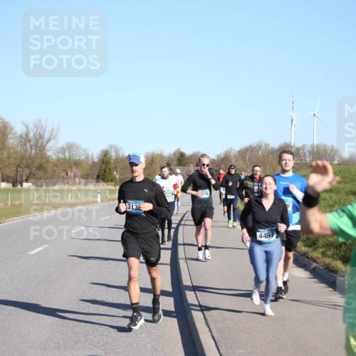 06.04.2025 - 44. Internationalen Wilhelmsburger Insellauf Jannik Wohlers http://msf.ph/oto/7611067 06.04.2025 09:26:48 Laufen 313, 216, 4497, 3840 meine-sportfotos.de