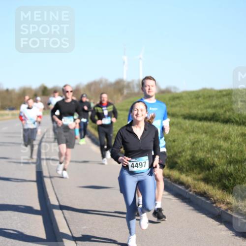 06.04.2025 - 44. Internationalen Wilhelmsburger Insellauf Jannik Wohlers http://msf.ph/oto/7611082 06.04.2025 09:26:49 Laufen 3132, 4497 meine-sportfotos.de