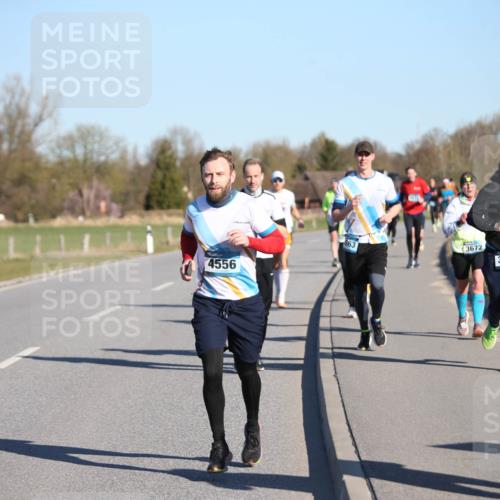 06.04.2025 - 44. Internationalen Wilhelmsburger Insellauf Jannik Wohlers http://msf.ph/oto/7611107 06.04.2025 09:26:51 Laufen 4556, 563, 3672, 3460 meine-sportfotos.de