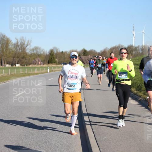 06.04.2025 - 44. Internationalen Wilhelmsburger Insellauf Jannik Wohlers http://msf.ph/oto/7611163 06.04.2025 09:26:58 Laufen 5051, 1976, 4253, 80, 3404 meine-sportfotos.de
