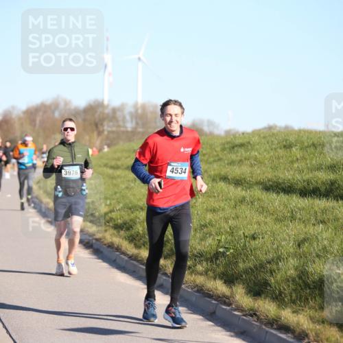 06.04.2025 - 44. Internationalen Wilhelmsburger Insellauf Jannik Wohlers http://msf.ph/oto/7611189 06.04.2025 09:27:00 Laufen 3976, 4534 meine-sportfotos.de