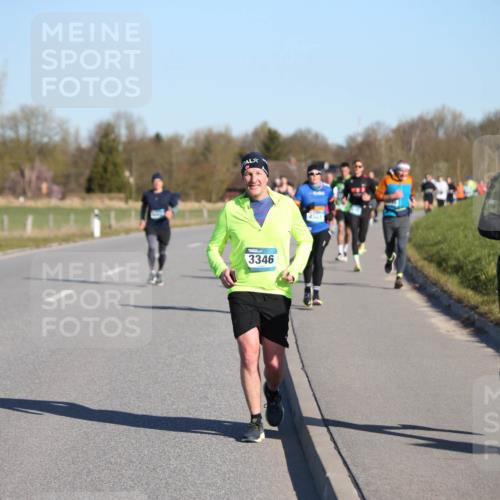 06.04.2025 - 44. Internationalen Wilhelmsburger Insellauf Jannik Wohlers http://msf.ph/oto/7611216 06.04.2025 09:27:02 Laufen 3346, 4501 meine-sportfotos.de
