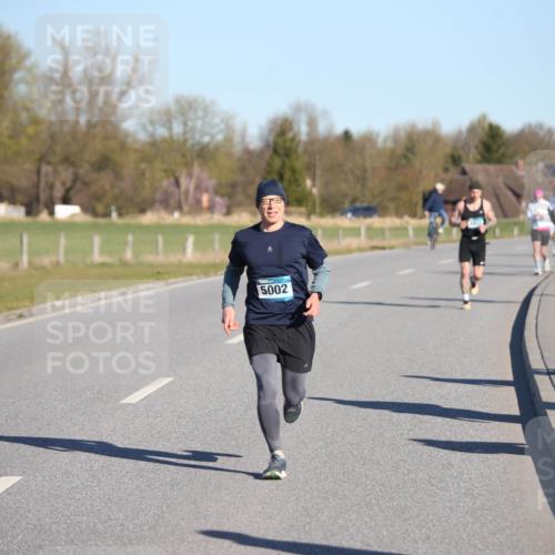 06.04.2025 - 44. Internationalen Wilhelmsburger Insellauf Jannik Wohlers http://msf.ph/oto/7611266 06.04.2025 09:27:07 Laufen 5002, 4082, 4530 meine-sportfotos.de