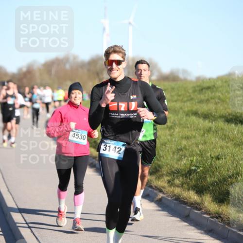 06.04.2025 - 44. Internationalen Wilhelmsburger Insellauf Jannik Wohlers http://msf.ph/oto/7611295 06.04.2025 09:27:09 Laufen 4530, 3142, 4246 meine-sportfotos.de