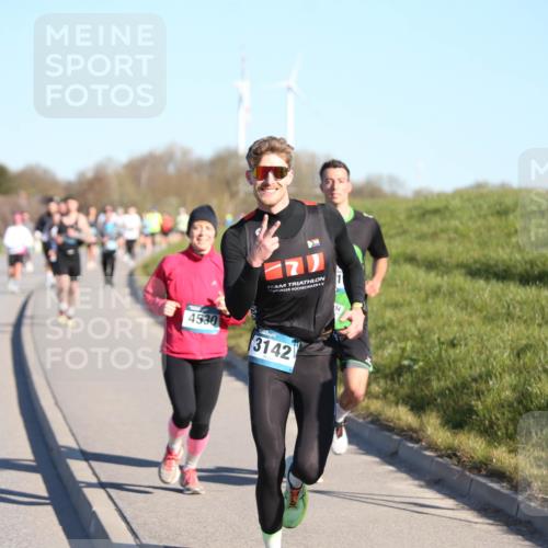 06.04.2025 - 44. Internationalen Wilhelmsburger Insellauf Jannik Wohlers http://msf.ph/oto/7611303 06.04.2025 09:27:10 Laufen 4530, 3142, 1246 meine-sportfotos.de