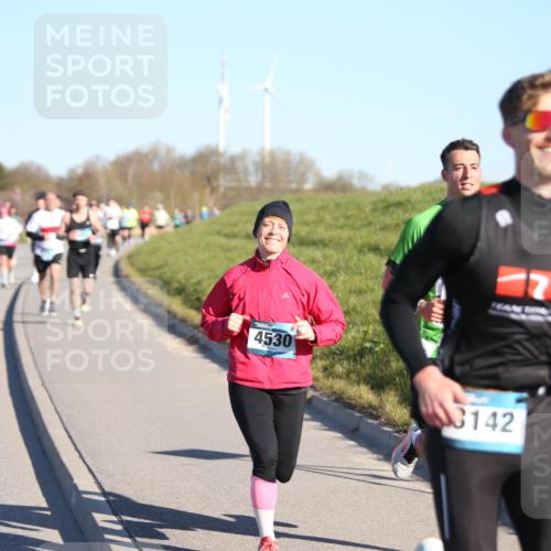 06.04.2025 - 44. Internationalen Wilhelmsburger Insellauf Jannik Wohlers http://msf.ph/oto/7611313 06.04.2025 09:27:11 Laufen 4530, 3142 meine-sportfotos.de