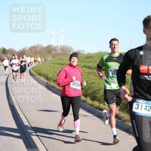 06.04.2025 - 44. Internationalen Wilhelmsburger Insellauf Jannik Wohlers http://msf.ph/oto/7611320 06.04.2025 09:27:11 Laufen 4530, 10, 519, 94, 3142 meine-sportfotos.de